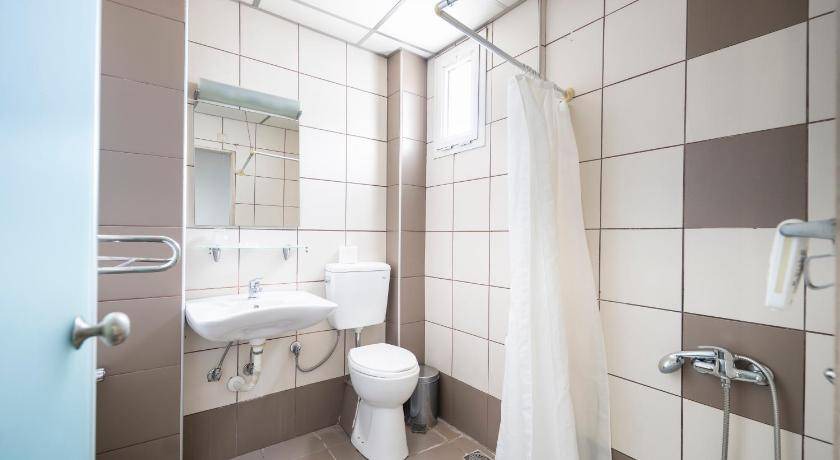 Photo of Bathroom in Vardaris