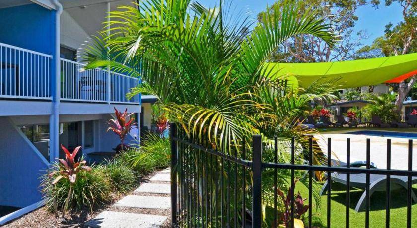 Photo of Patio Balcony in Mermaid Waters