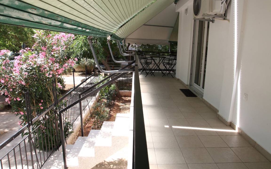 Photo of Patio Balcony in Neos Kosmos