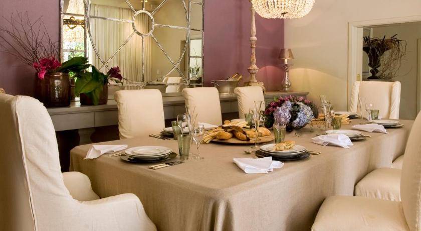 Photo of Livingroom in Greater Johannesburg Metropolitan Area