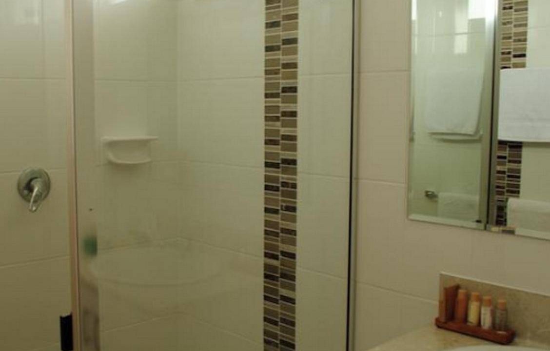 Photo of Bathroom in Berserker