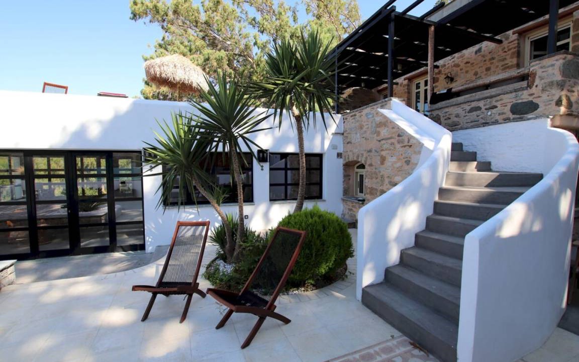 Photo of Patio Balcony in Karystos