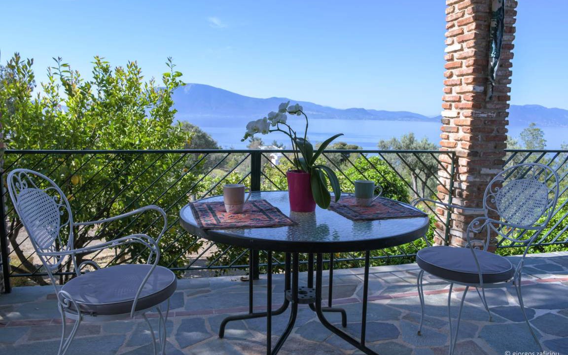 Photo of Patio Balcony in Paradise Beach