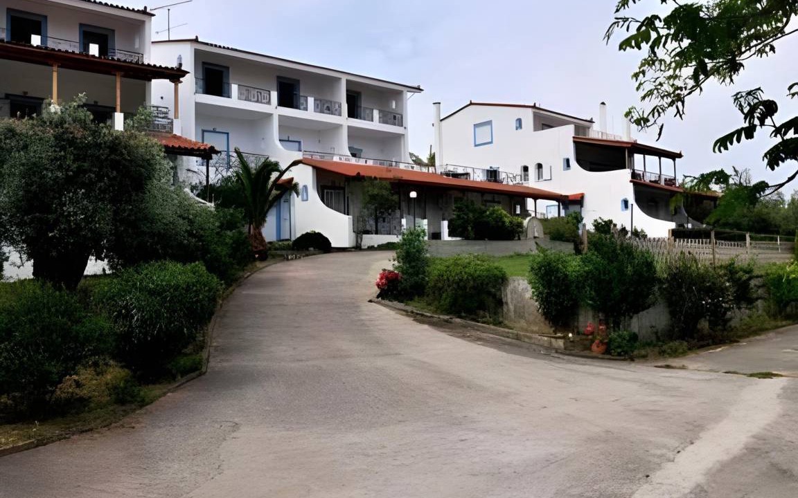 Photo of Others in Artemisio