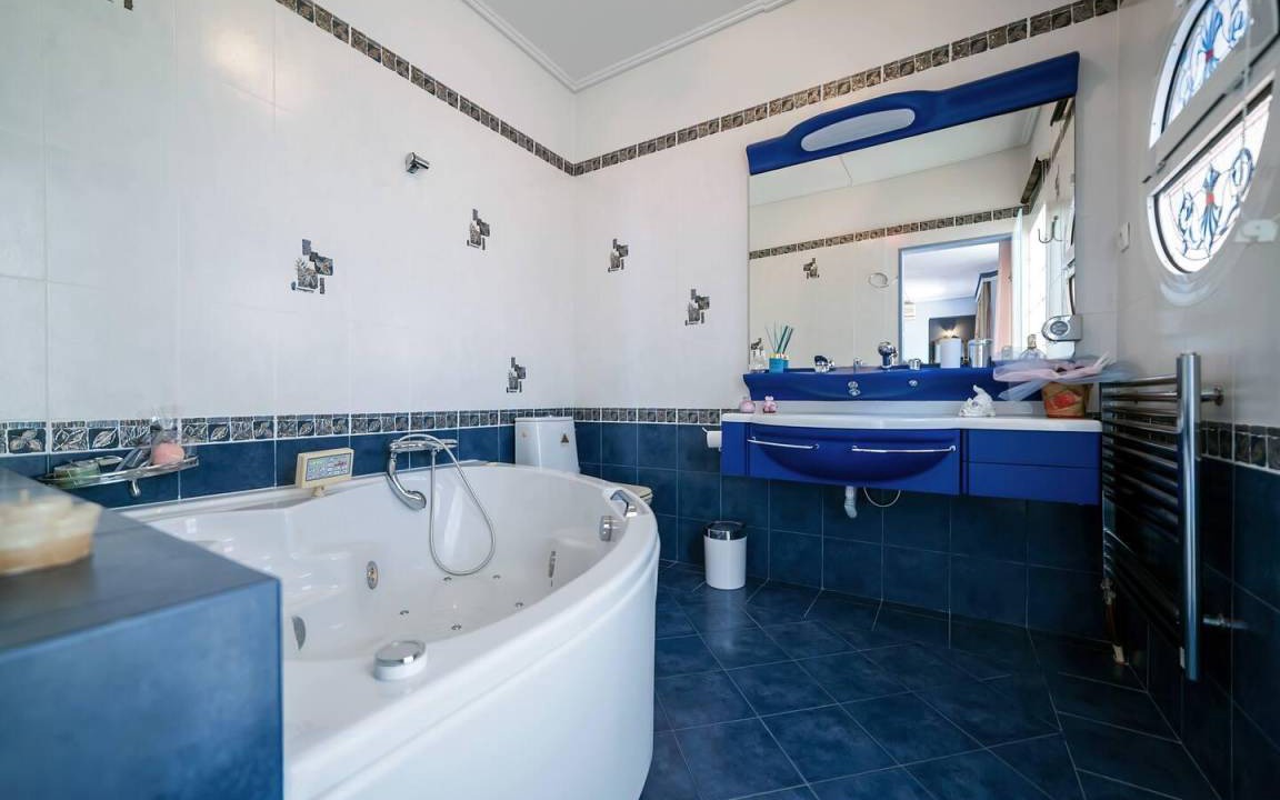 Photo of Bathroom in Sipiada
