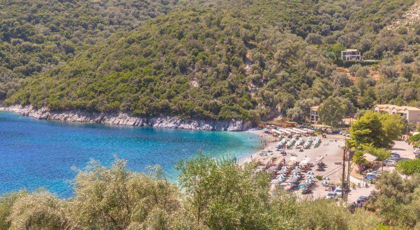 Photo of Others in Mikros Gialos