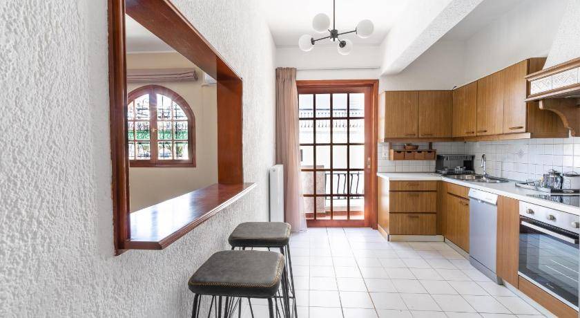 Photo of Kitchen in Alimos