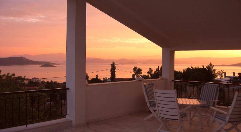 Photo of Patio Balcony in Nea Styra
