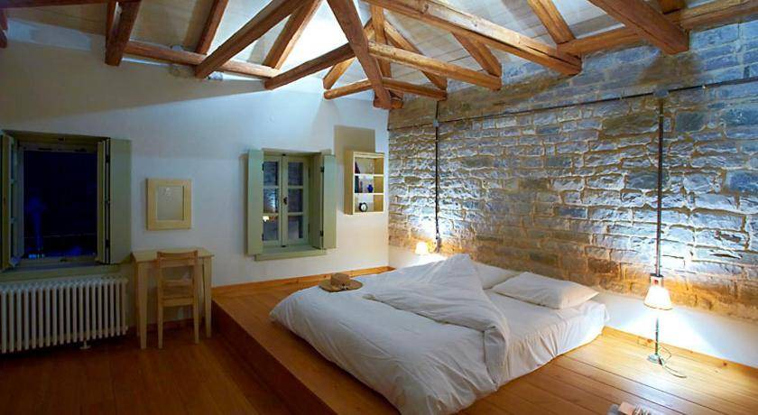 Photo of Bedroom in Papigo