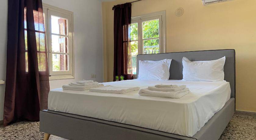 Photo of Bedroom in Kamena Vourla