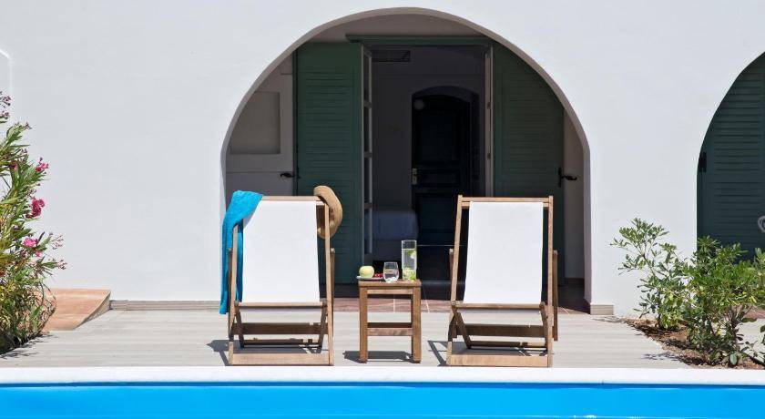 Photo of Others in Eretria