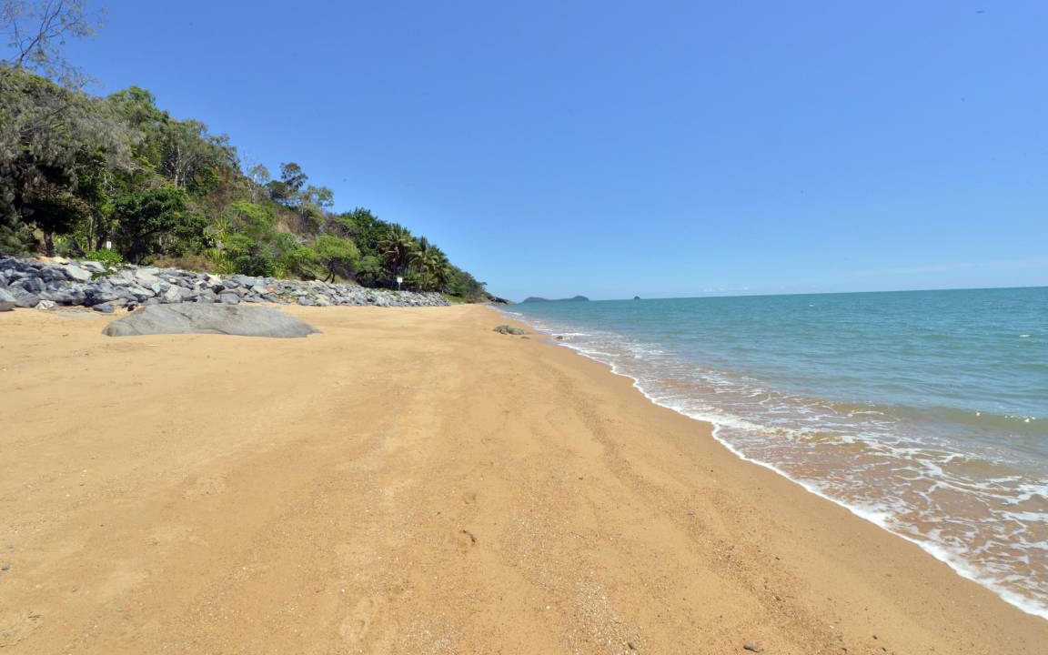 Photo of Others in Trinity Beach
