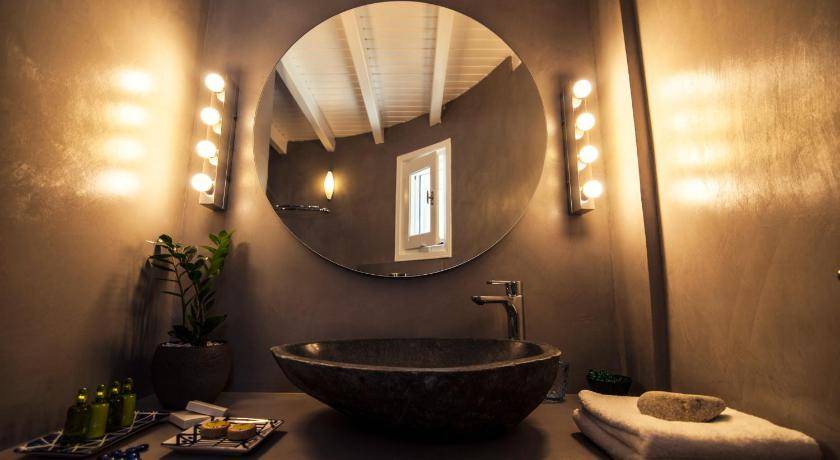 Photo of Bathroom in Elia
