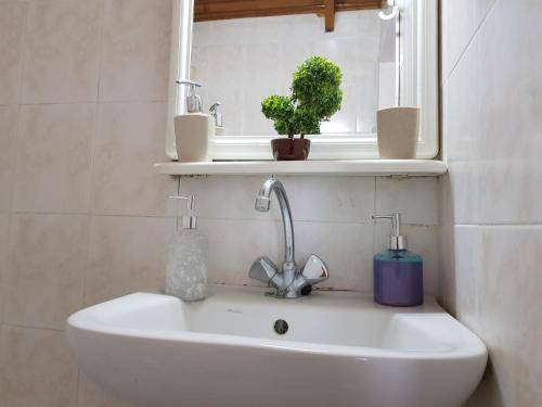 Photo of Bathroom in Nea Makri