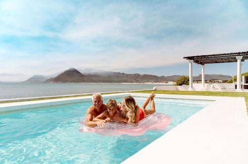 Photo of Others in Kommetjie