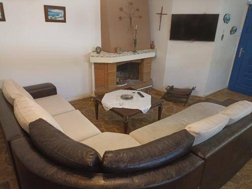 Photo of Livingroom in Platistomo