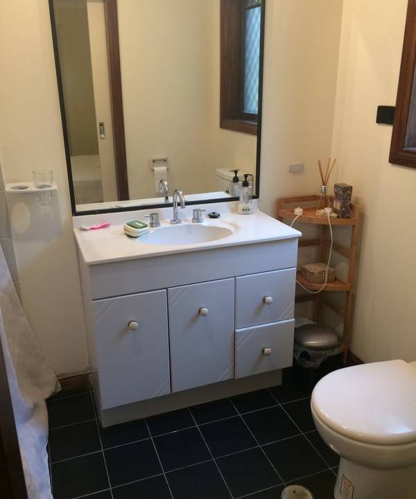 Photo of Bathroom in Elanora