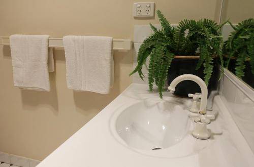 Photo of Bathroom in Glen Aplin