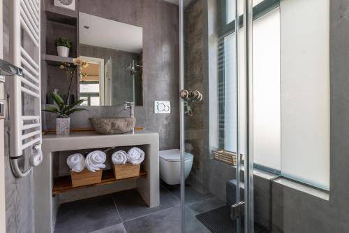 Photo of Bathroom in Thissio
