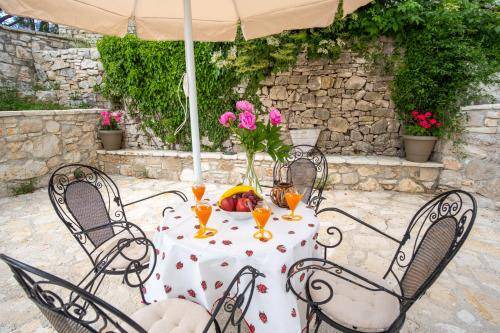 Photo of Patio Balcony in Kostitsi