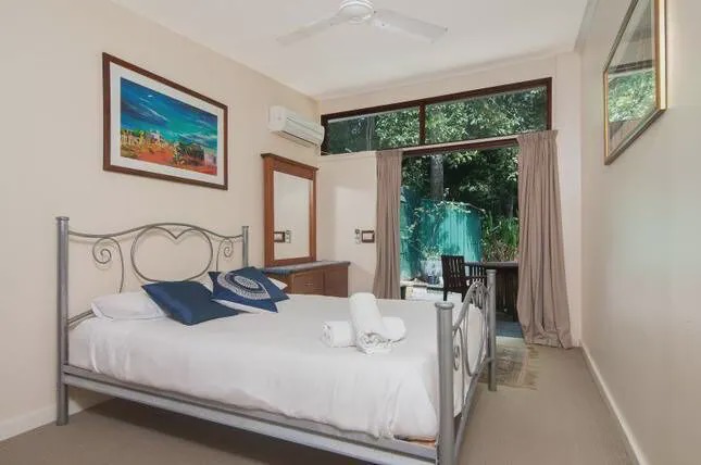 Photo of Bedroom in Oak Beach