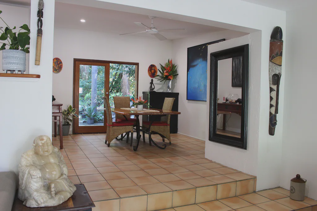 Photo of Livingroom in Oak Beach