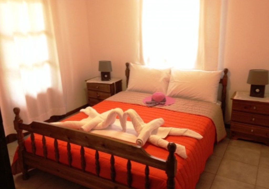 Photo of Bedroom in Golden Beach