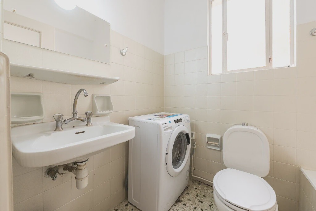 Photo of Bathroom in Athens City Centre
