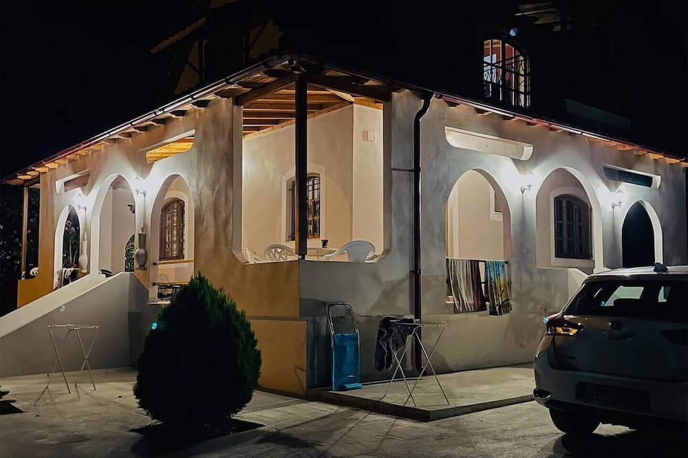 Photo of Outdoor in Aravissos