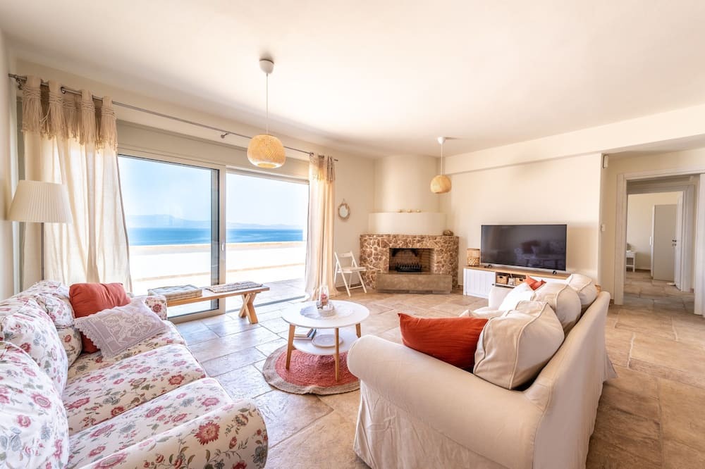 Photo of Livingroom in Arkitsa