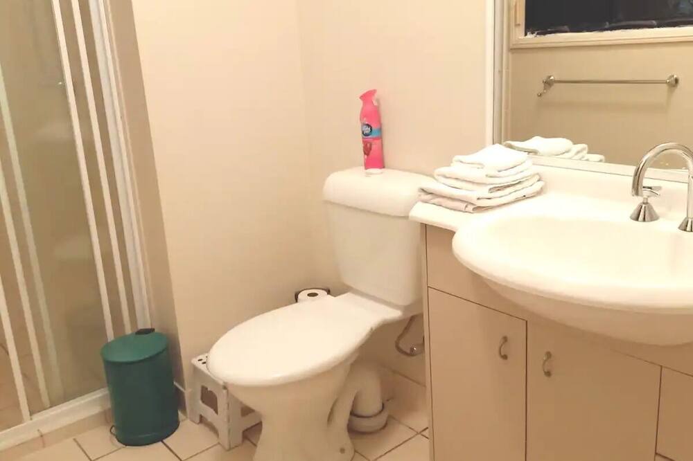 Photo of Bathroom in Tingalpa