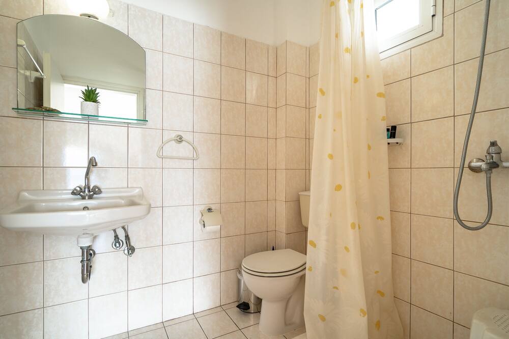 Photo of Bathroom in Lixouri