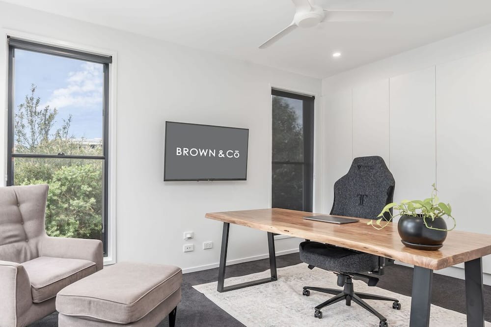 Photo of Livingroom in Castaways Beach