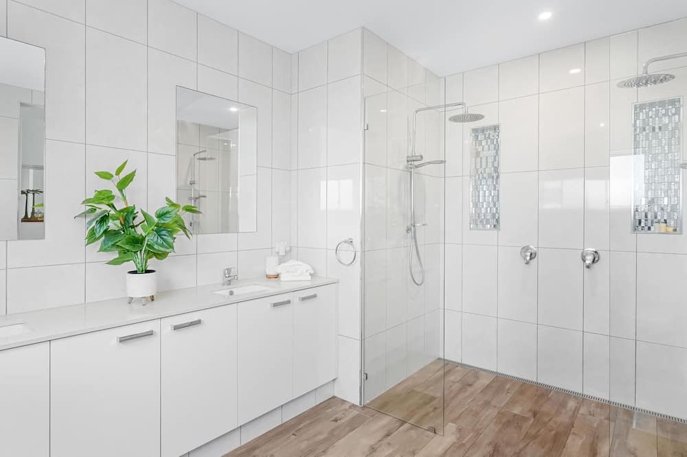 Photo of Bathroom in Clifton Beach