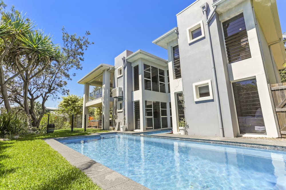 Photo of Outdoor in Castaways Beach