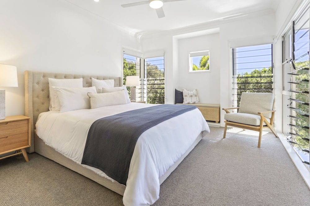Photo of Bedroom in Castaways Beach
