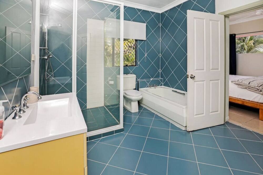 Photo of Bathroom in Clifton Beach