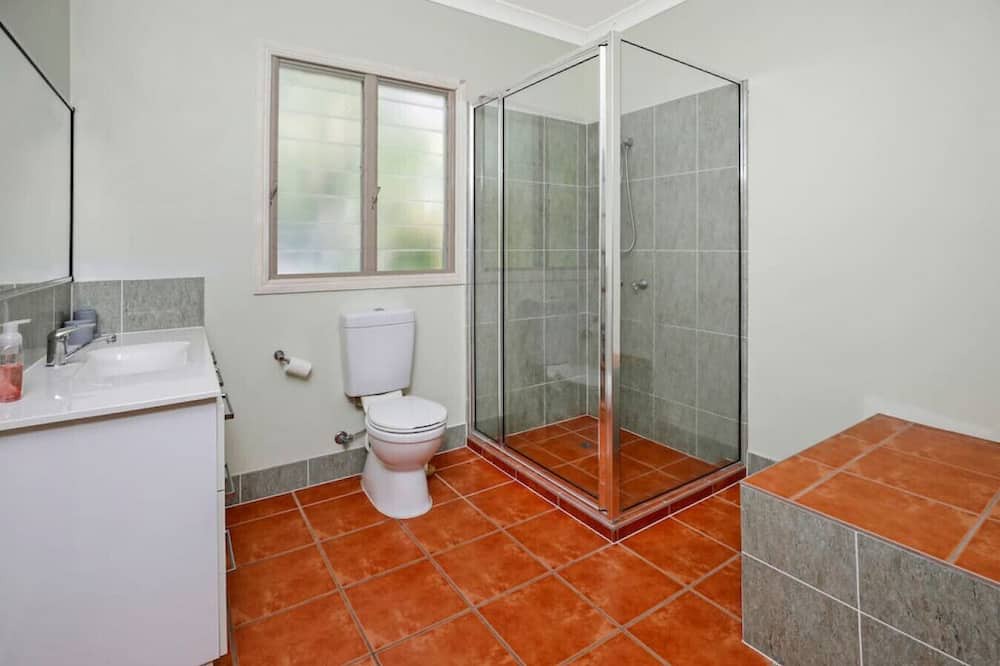 Photo of Bathroom in Clifton Beach