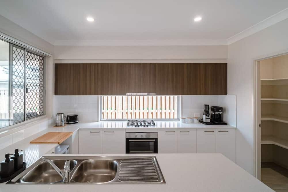 Photo of Others in Coomera