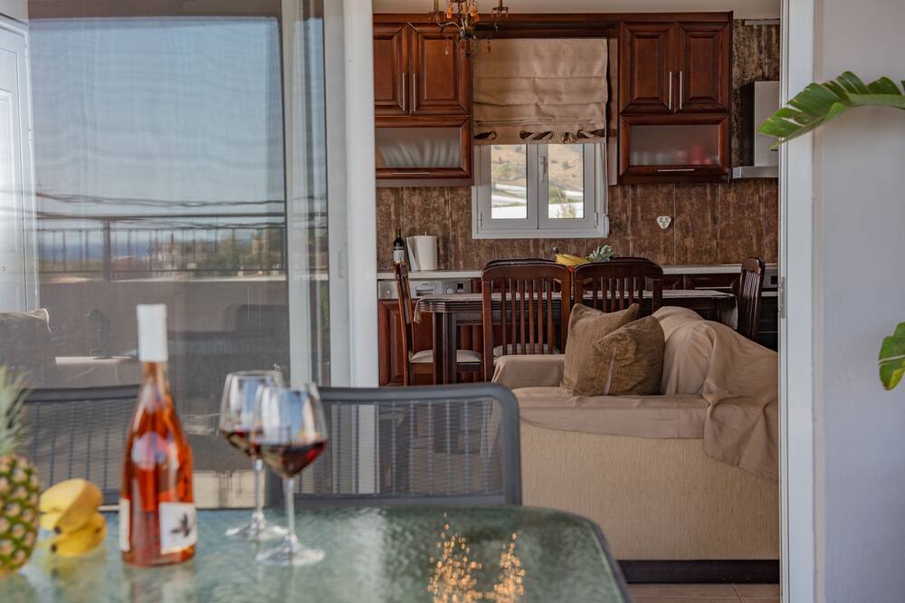 Photo of Livingroom in Faistos
