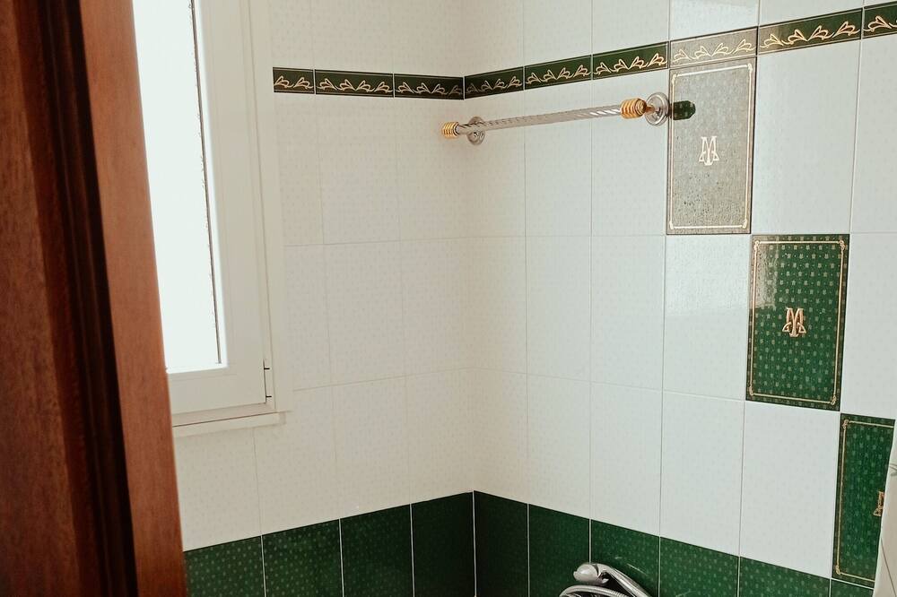 Photo of Bathroom in Itea