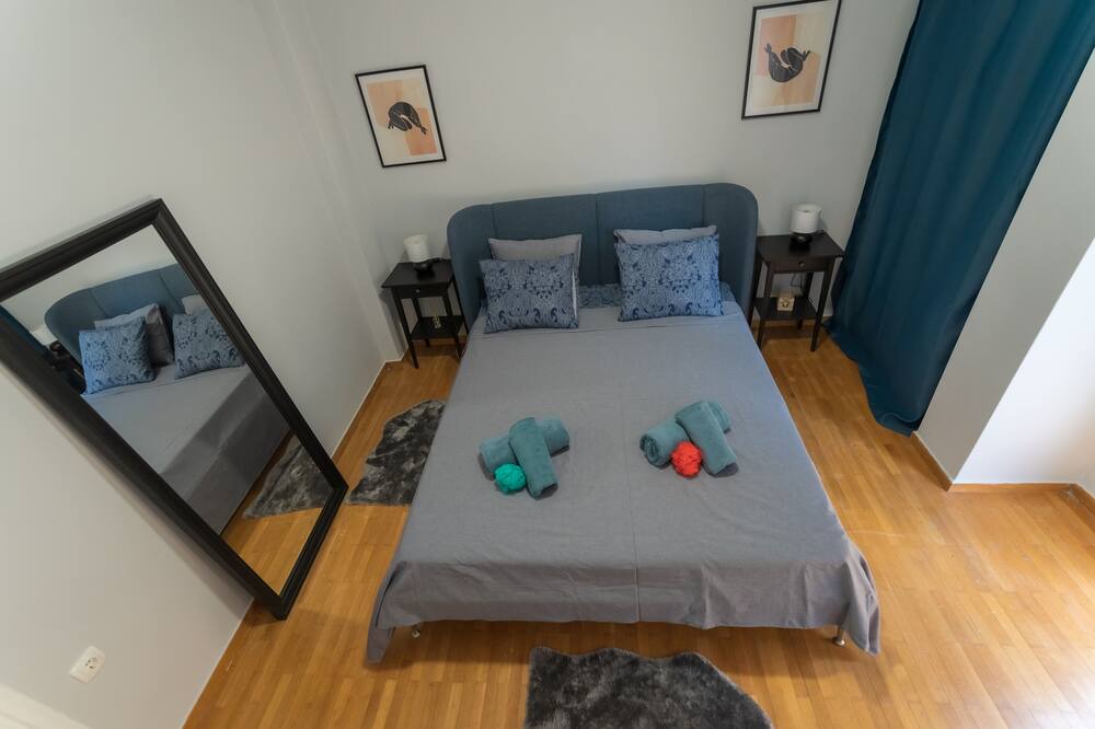 Photo of Bedroom in Neos Kosmos