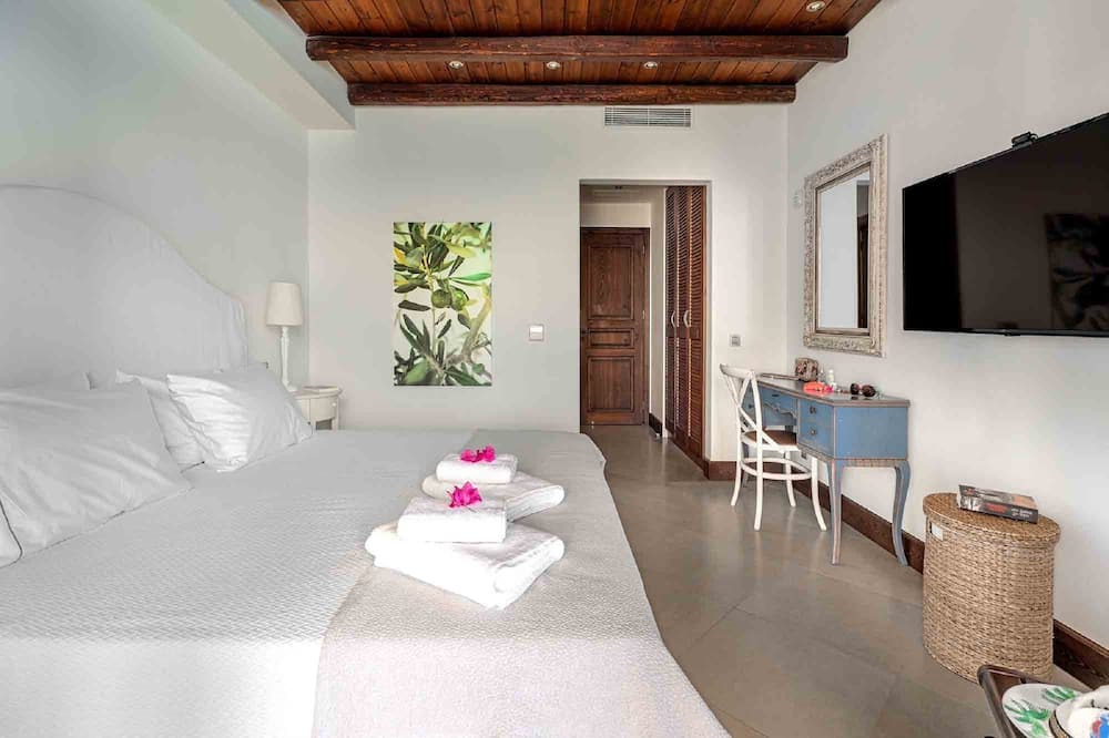 Photo of Bedroom in Xerokampos