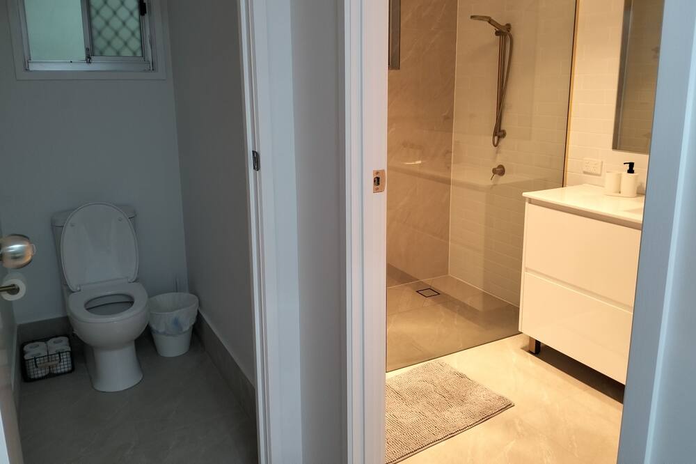 Photo of Bathroom in Wolfdene