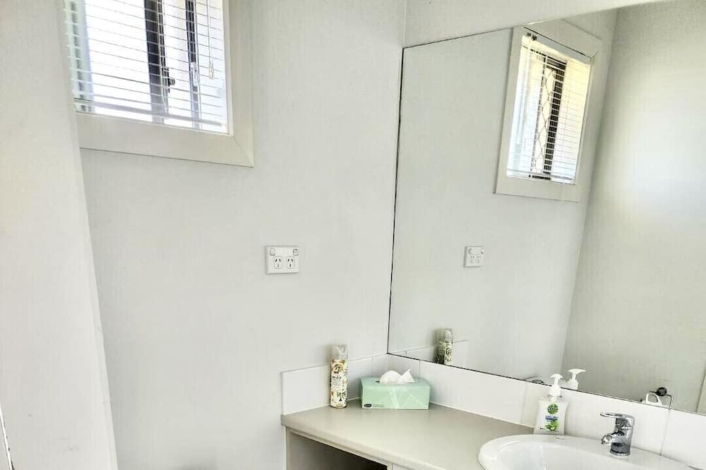 Photo of Bathroom in Gracemere