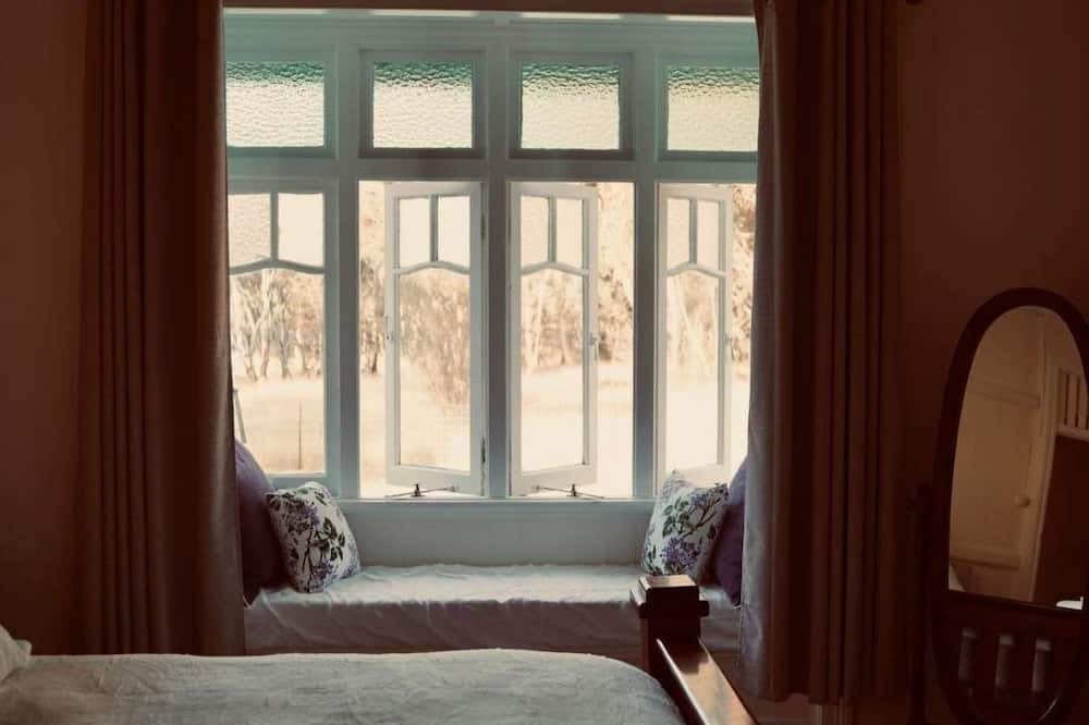 Photo of Bedroom in Ballandean