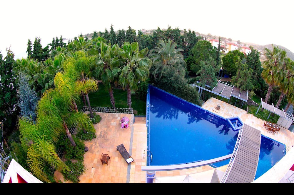 Photo of Outdoor in Eretria