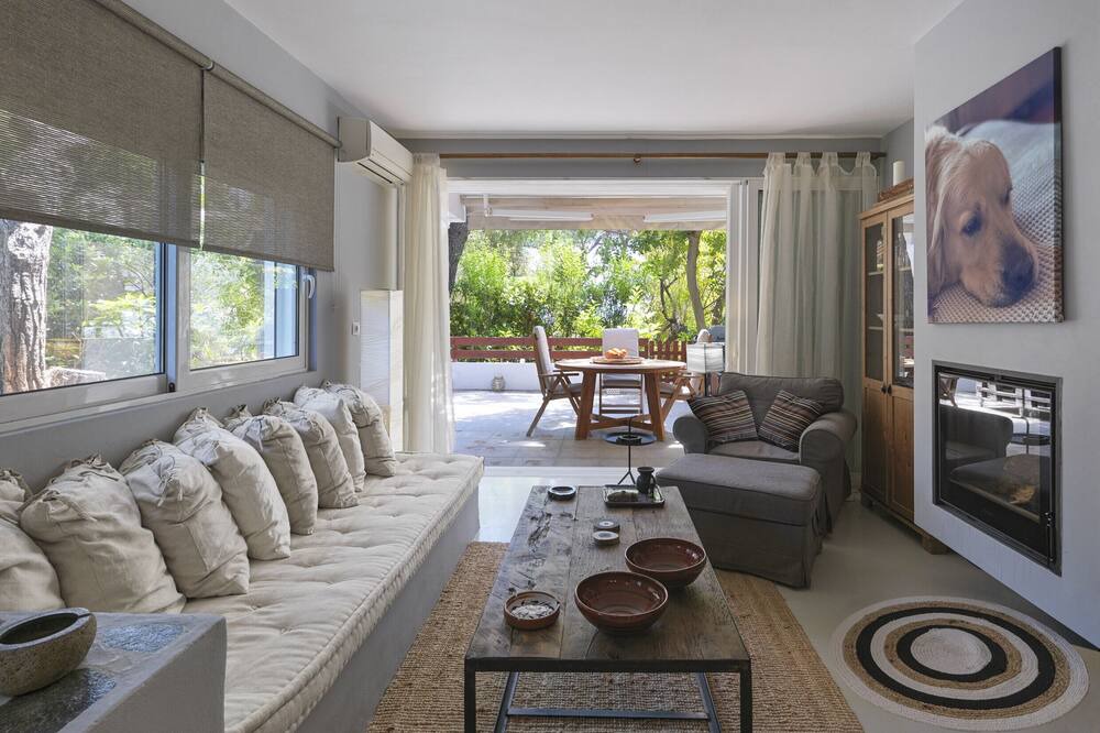 Photo of Livingroom in Kato Sounion