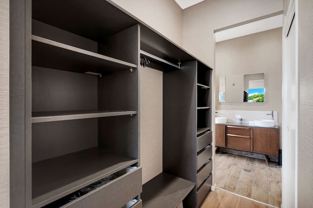 Photo of Bedroom in Bayview Heights
