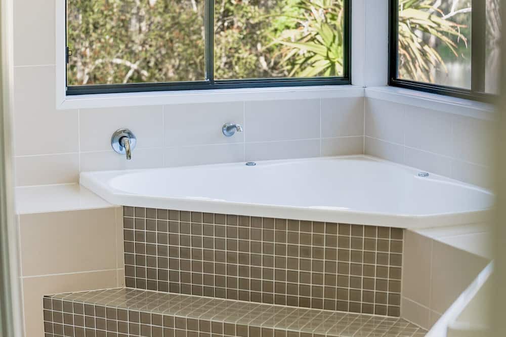 Photo of Bathroom in Twin Waters